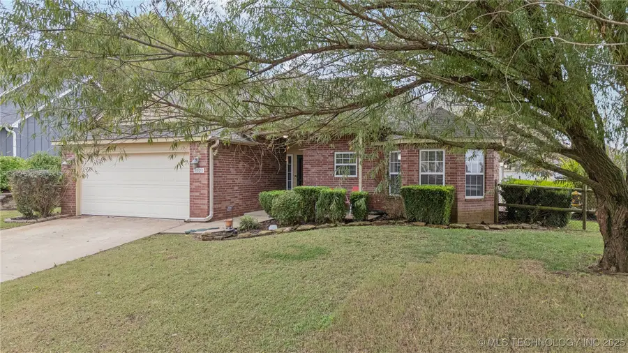 3321 Fairway Street, Claremore, OK 74019 - Image #2