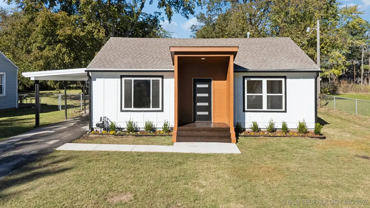 220 W Memphis Street, Broken Arrow, OK 74012 - #1