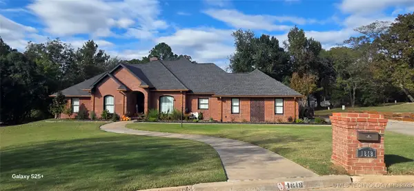 1818 Muirfield, Ada, OK 74820