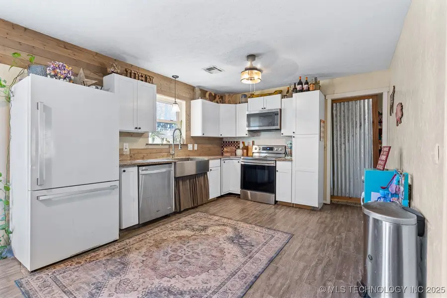 7262 Wallace, Sulphur, OK 73086 - Image #2