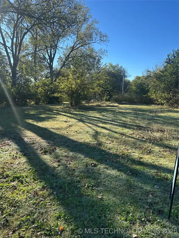 W Oklahoma Street, Sulphur, OK 73086