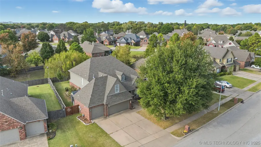 4012 W Kent Street, Broken Arrow, OK 74012 - #2