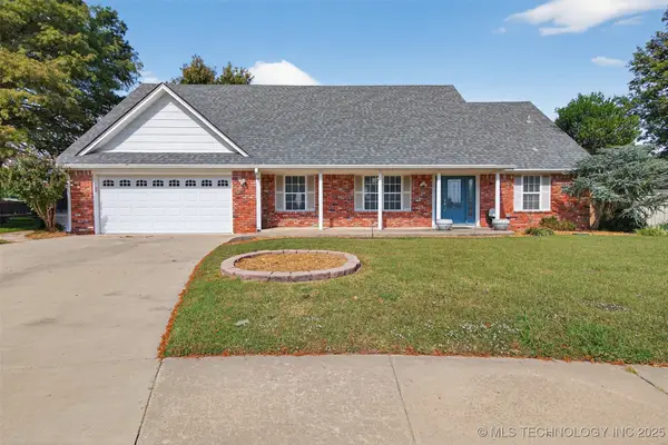 9809 E 37th Court, Tulsa, OK 74146