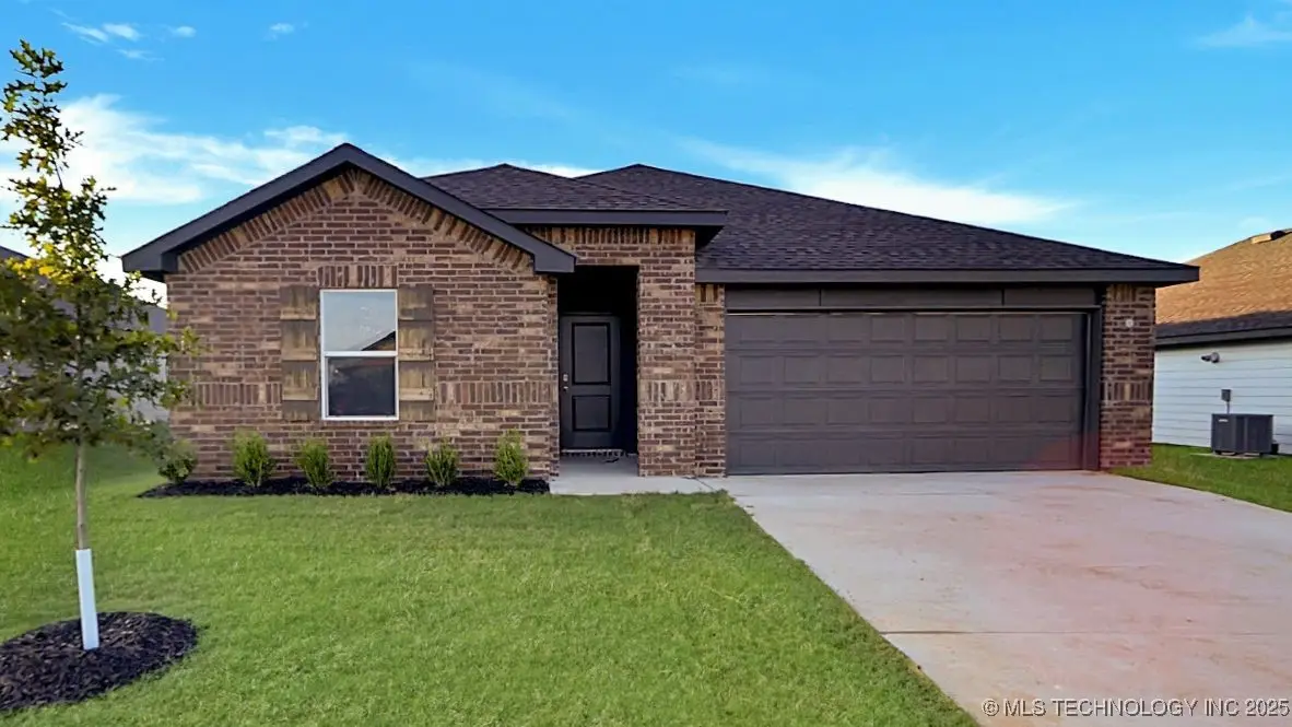 8523 E El Paso Street, Broken Arrow, OK 74014 - Image #1