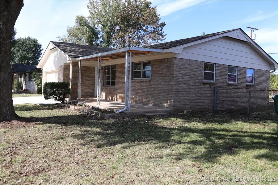 605 W Angus Drive, Sand Springs, OK 74063 - Image #2