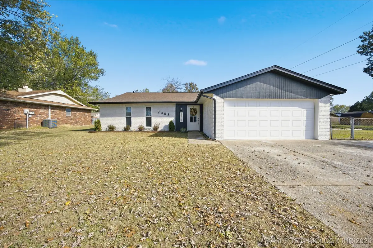 2308 Sarah Lane, Muskogee, OK 74403 - Image #1