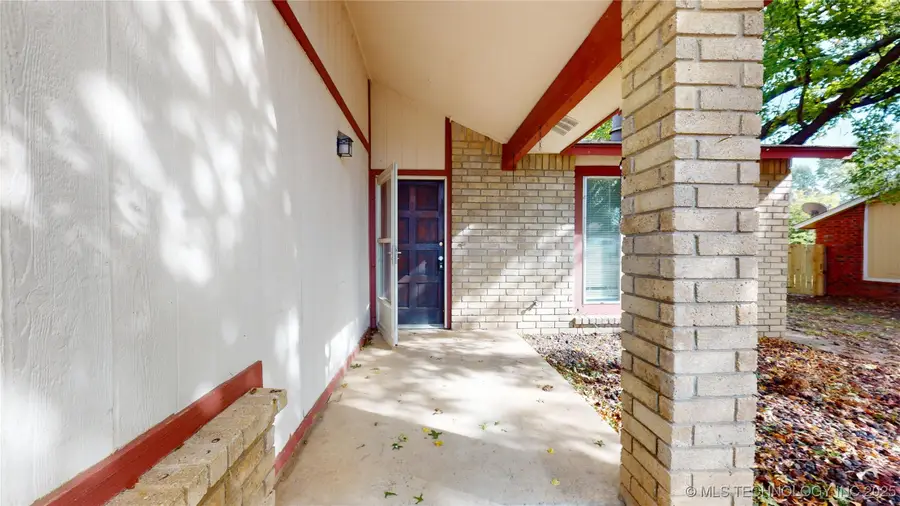 7501 S Maple Avenue, Broken Arrow, OK 74011 - Image #2