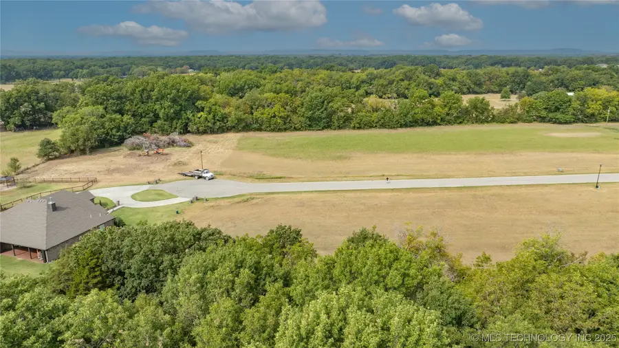 24200 W 3983 Drive, Bartlesville, OK 74006 - Image #2