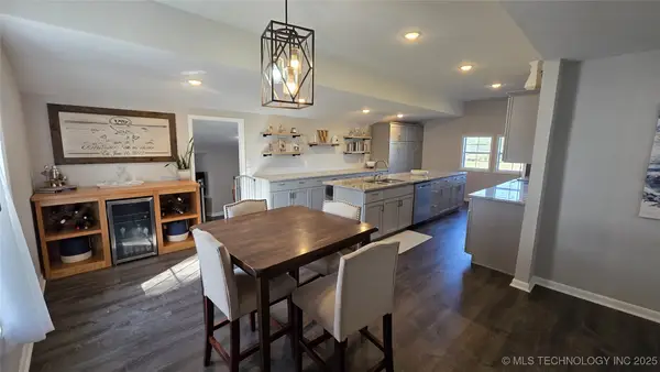 15802 S Elwood Avenue, Glenpool, OK 74033