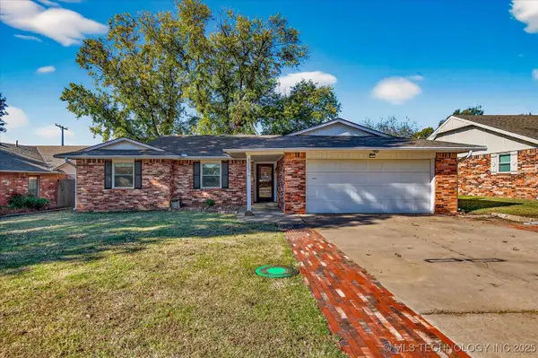 313 S Fenway Place, Bartlesville, OK 74006