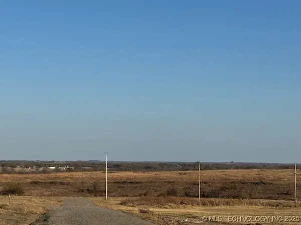 Smiley Road, Madill, OK 73446