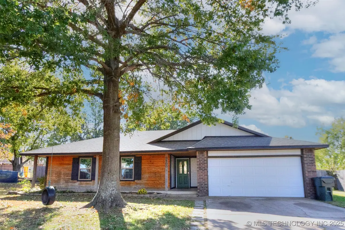 9900 N 108th East Place, Owasso, OK 74055 - Image #1