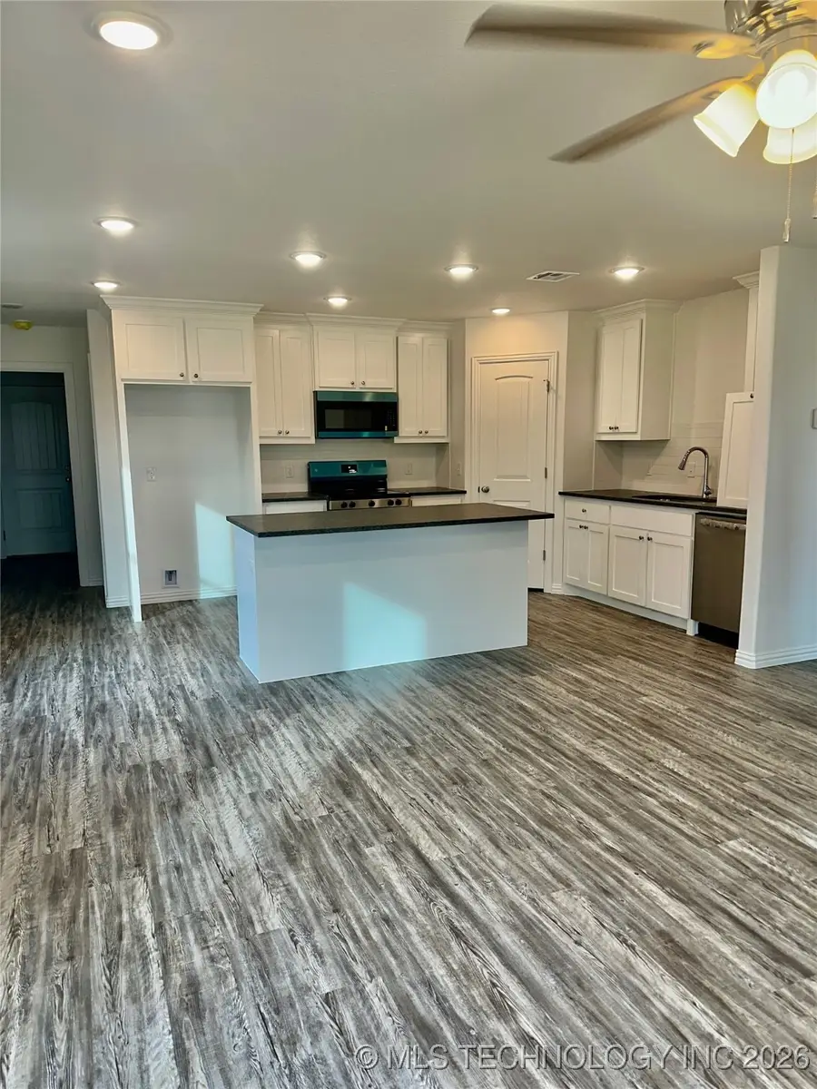 102 Section Line, Calera, OK 74730 - Image #2