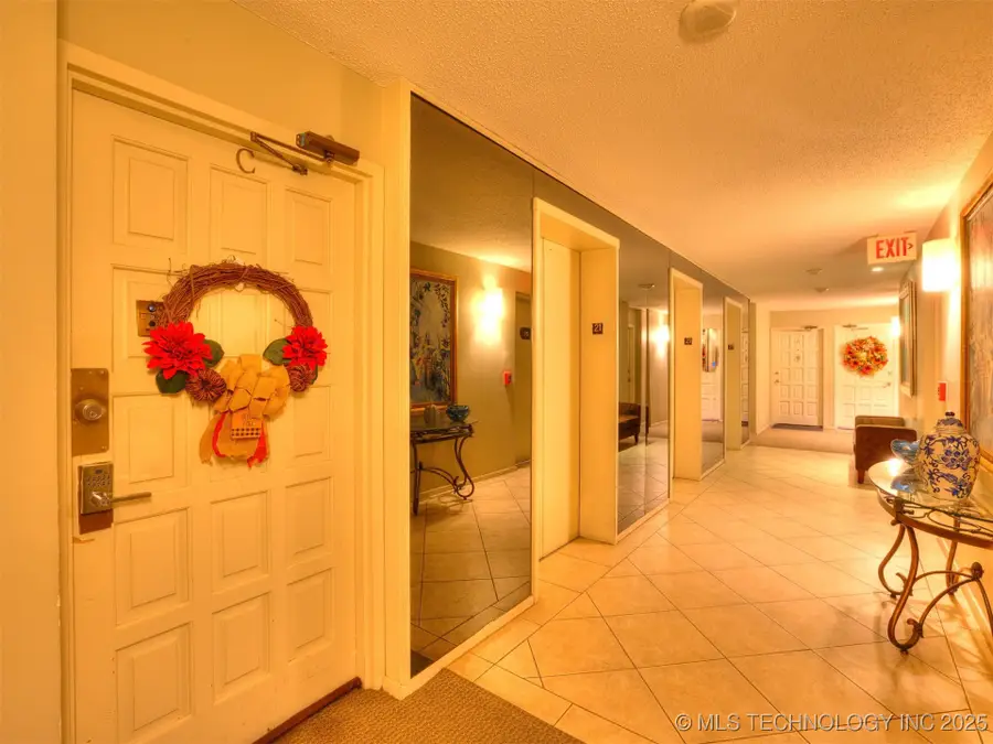 1502 S Boulder Avenue #21C, Tulsa, OK 74119 - Image #3