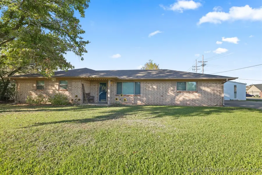 300 Michelle, Calera, OK 74730 - Image #2