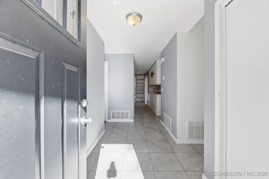 3918 Harvey Road, Bartlesville, OK 74006 - Image #3