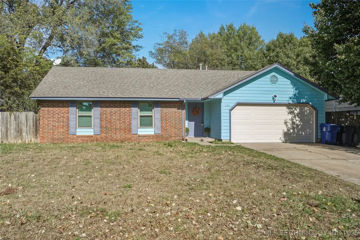 104 W South Park Street, Broken Arrow, OK 74011 - #1