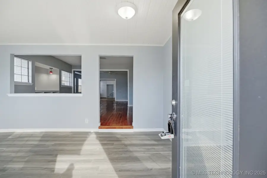 515 W 8th Avenue, Bristow, OK 74010 - Image #3