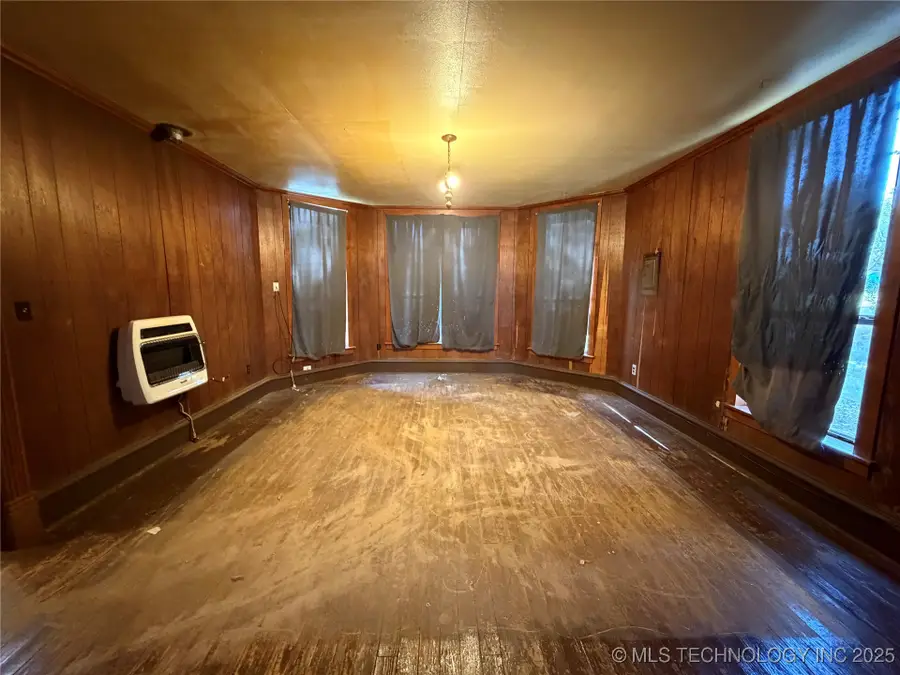 921 E Church Street, Wagoner, OK 74467 - Image #3