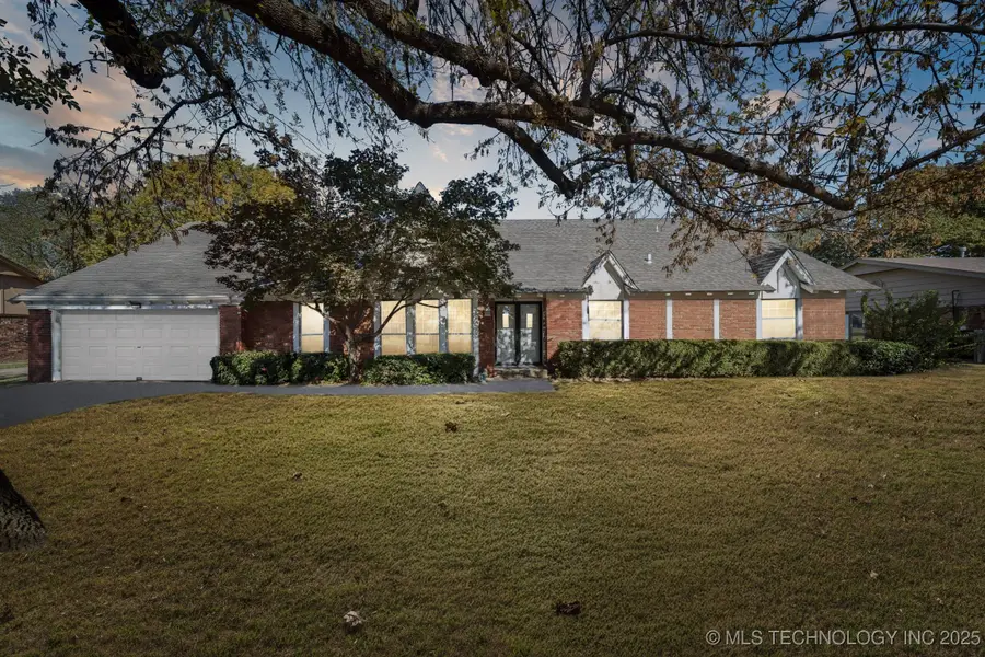 1114 Oakwood Drive, Broken Arrow, OK 74011 - Image #2