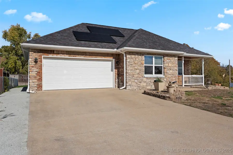 1407 W 9th Street, Grove, OK 74344 - Image #3