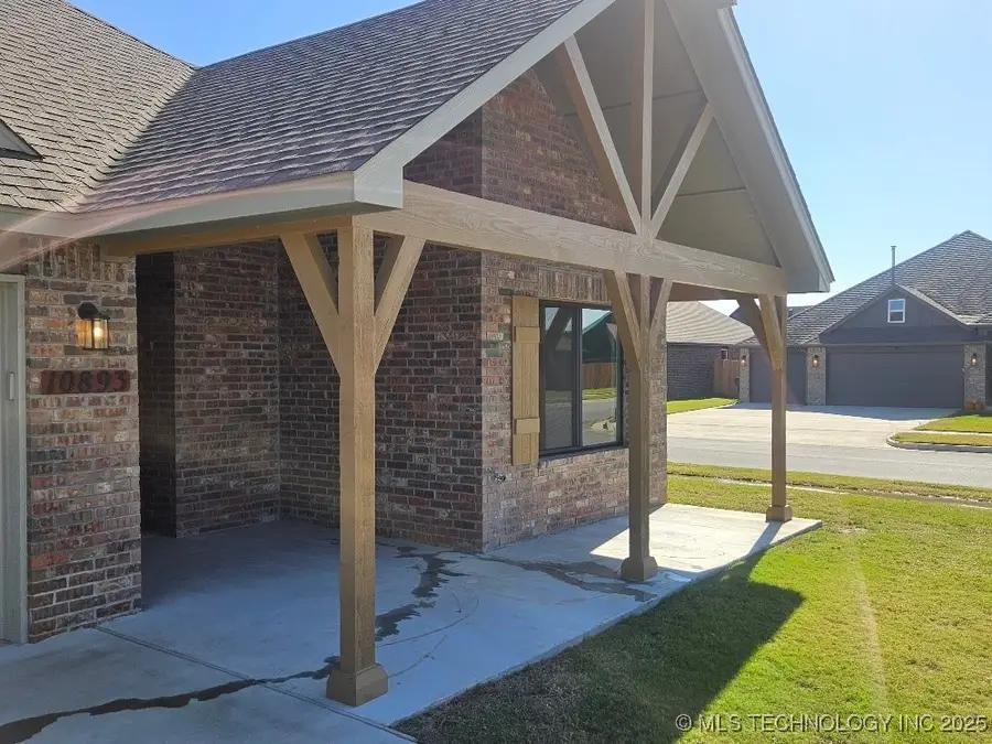 10893 S 277th East Avenue, Coweta, OK 74429 - Image #3
