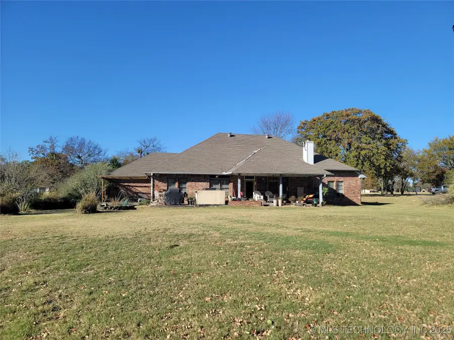 158 N Spinnaker Run, Stigler, OK 74462 - Image #2