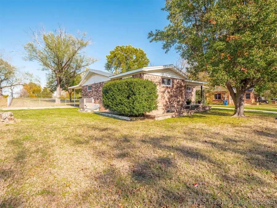 535 E Rock Avenue, McAlester, OK 74501 - Image #3
