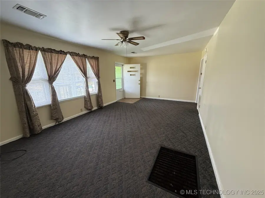 911 E Polk Avenue, McAlester, OK 74501 - #3