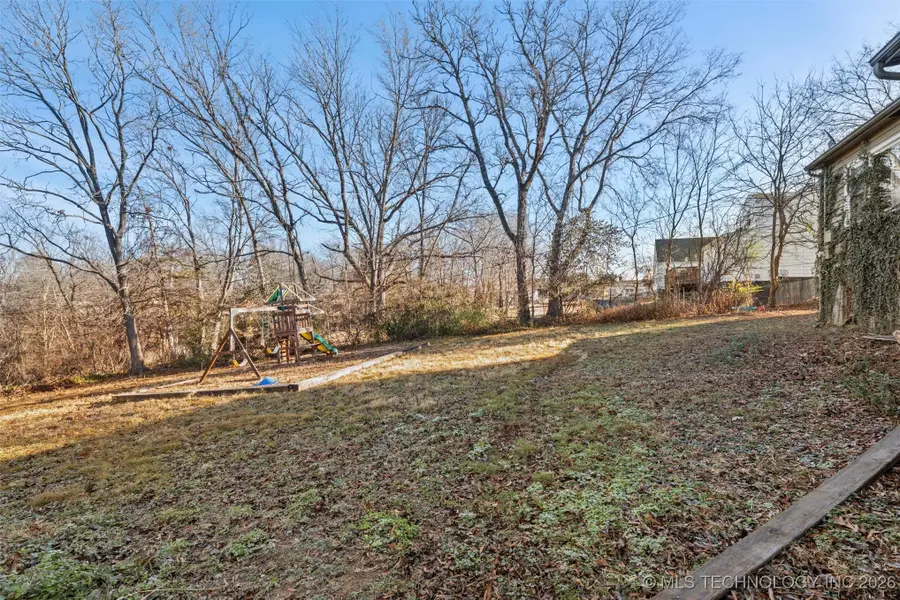 2908 Sheridan Road, Bartlesville, OK 74006 - Image #2