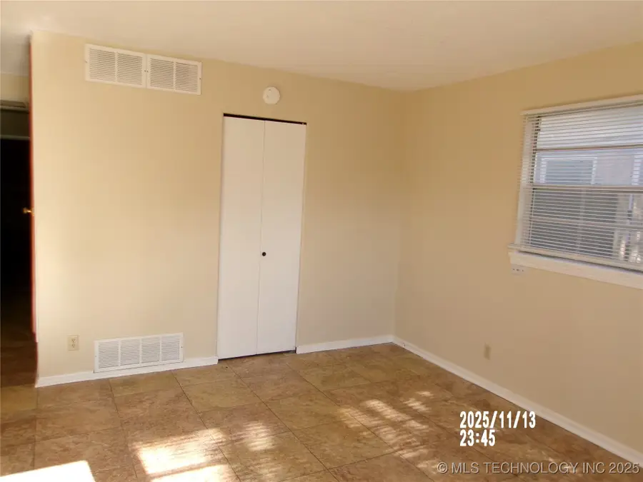 409 Highland Drive, Bartlesville, OK 74003 - Image #2