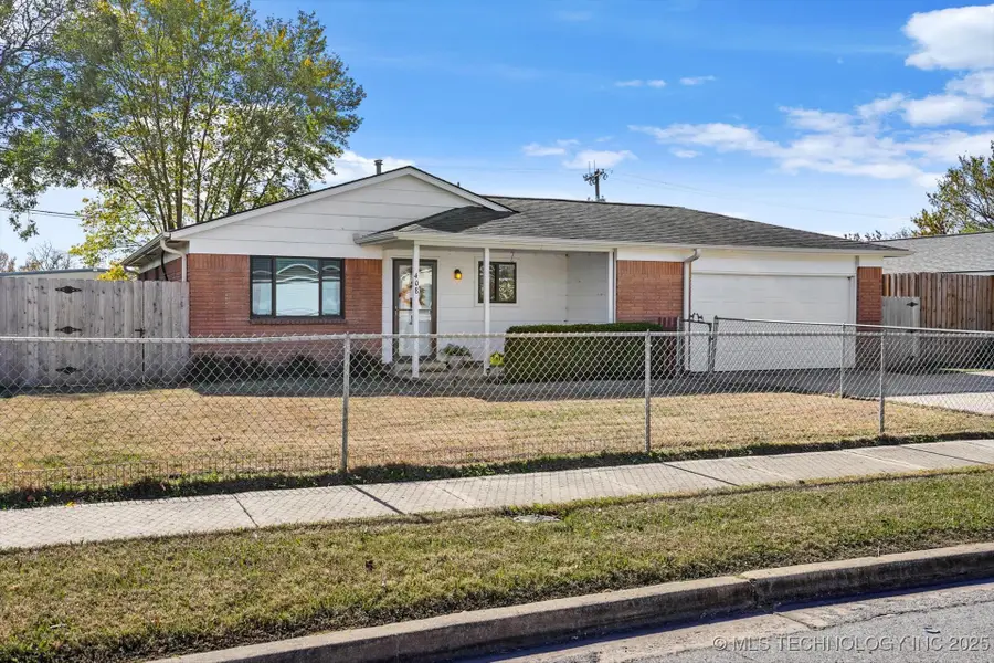 408 E 3rd Street, Owasso, OK 74021 - Image #2