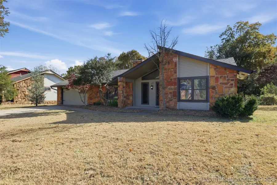 605 E Van Buren Street, Broken Arrow, OK 74011 - Image #2