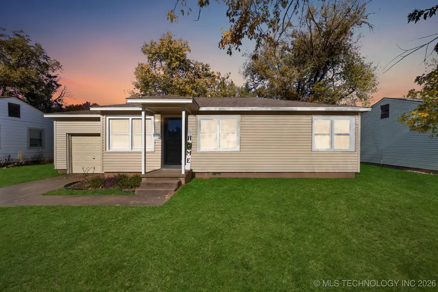 105 W 5th Street, Owasso, OK 74055 - Image #2