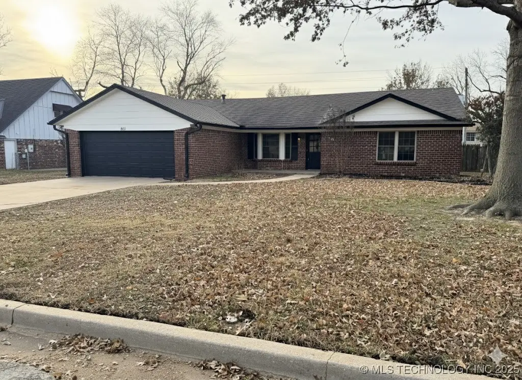 801 W Utica Street, Broken Arrow, OK 74011 - Image #1
