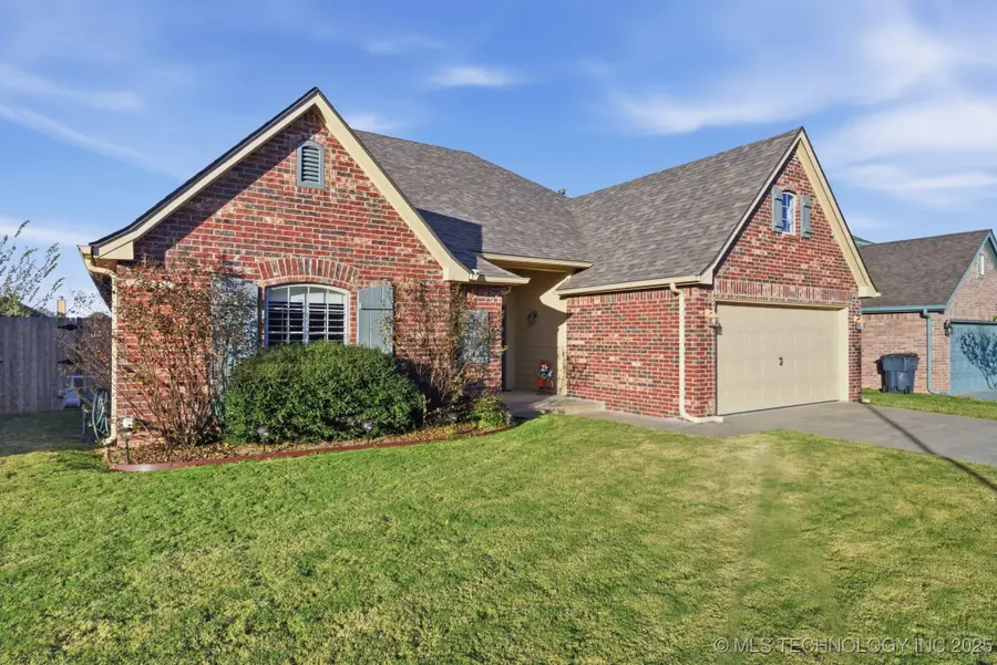 1329 E 146th Place S, Glenpool, OK 74033 - Image #2