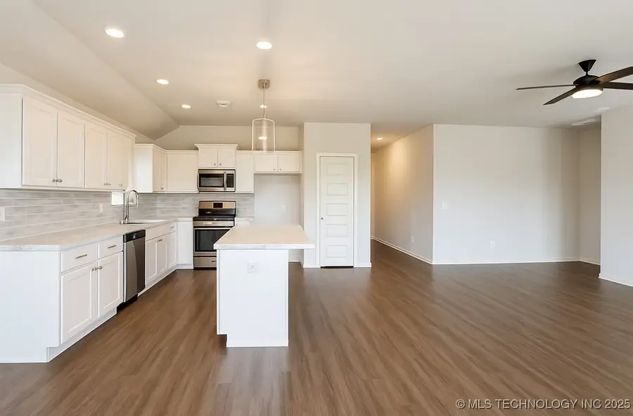 7544 E 159th Street S, Bixby, OK 74008 - Image #3