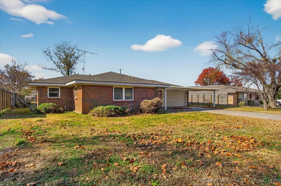 241 NE Myers Avenue, Bartlesville, OK 74006 - Image #2