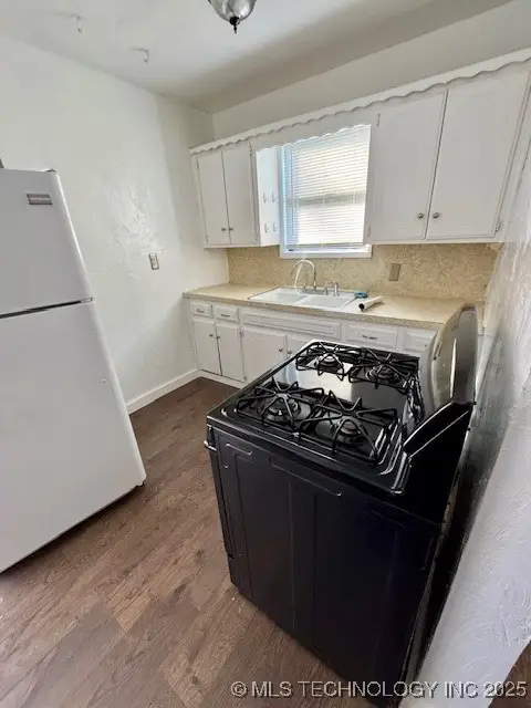 225 E Main Street, Stratford, OK 74872 - #3