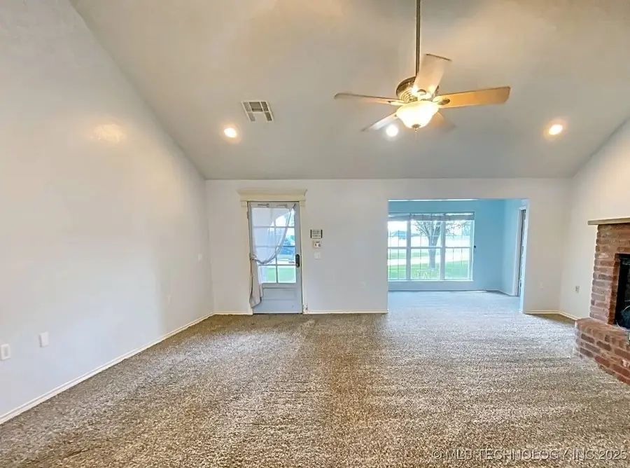 2009 Trailwood Street, Stigler, OK 74462 - Image #3