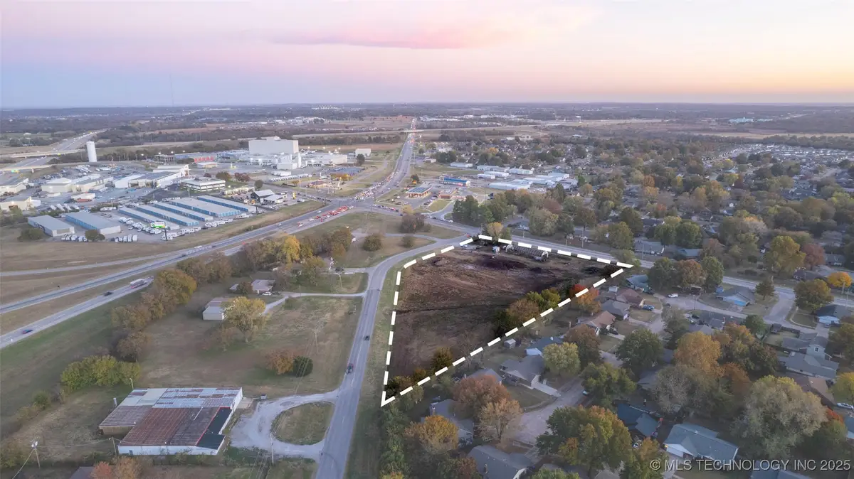 3000 E Houston Street, Broken Arrow, OK 74014 - Image #1