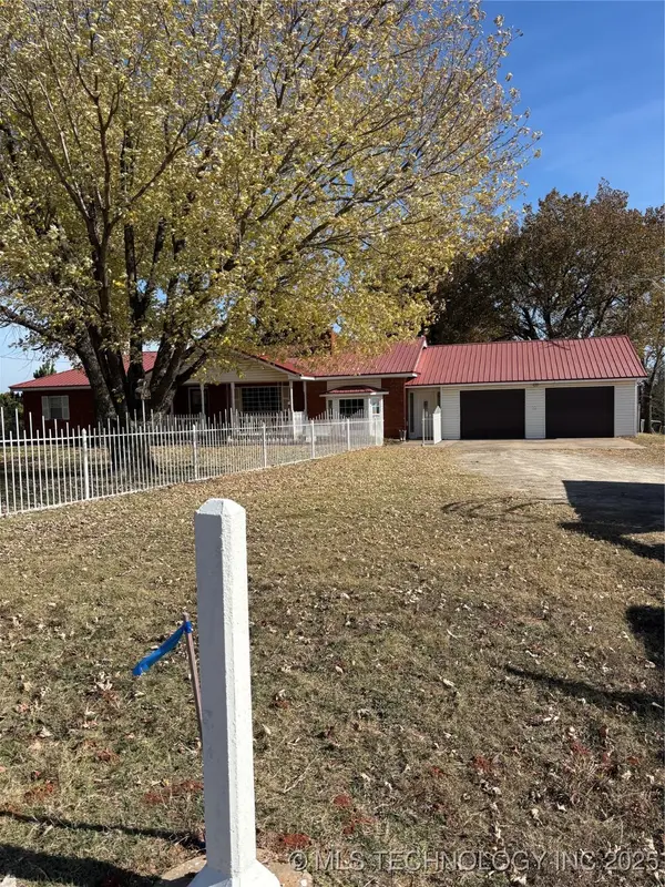 3113 S Twin Mounds Street, Yale, OK 74085