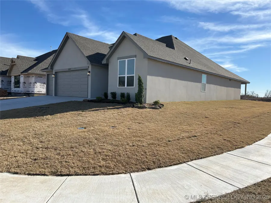 10404 E 132nd Street S, Bixby, OK 74008 - Image #2