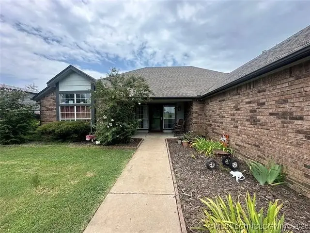 10922 E Canyon Oaks Boulevard, Claremore, OK 74017 - Image #2