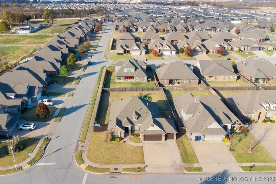 1408 E Canton Street, Broken Arrow, OK 74012 - Image #3