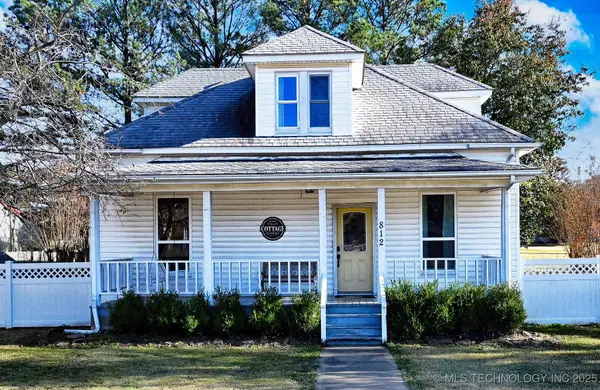 812 N Main Street, Gore, OK 74435