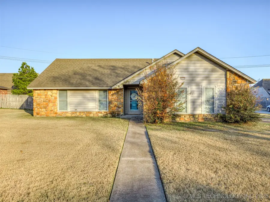 11275 S Douglas Avenue, Jenks, OK 74037 - Image #2