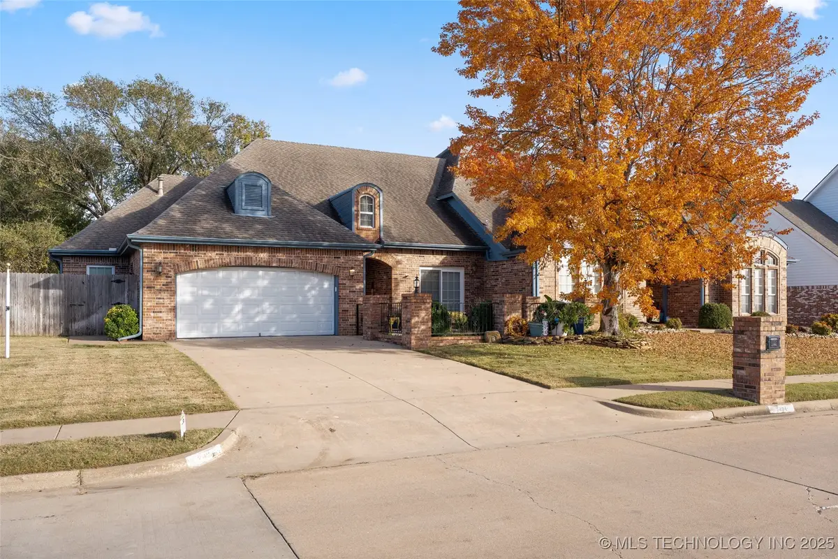 2404 Jefferson Road, Bartlesville, OK 74006 - #1