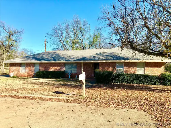 1402 Bell Creek Avenue, Cushing, OK 74023