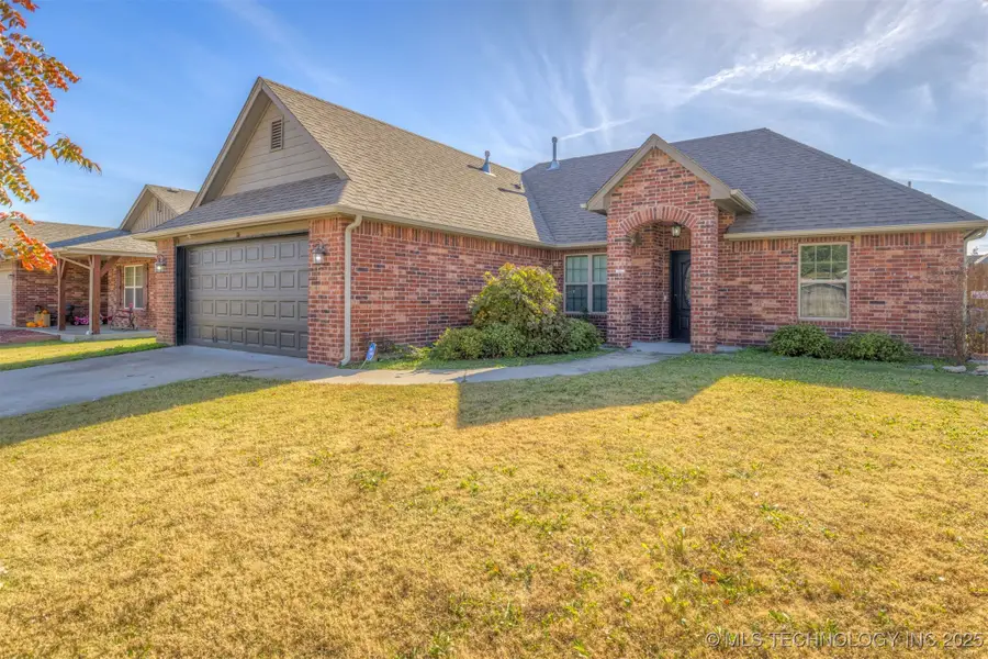 116 W Dogwood Street, Skiatook, OK 74070 - Image #3